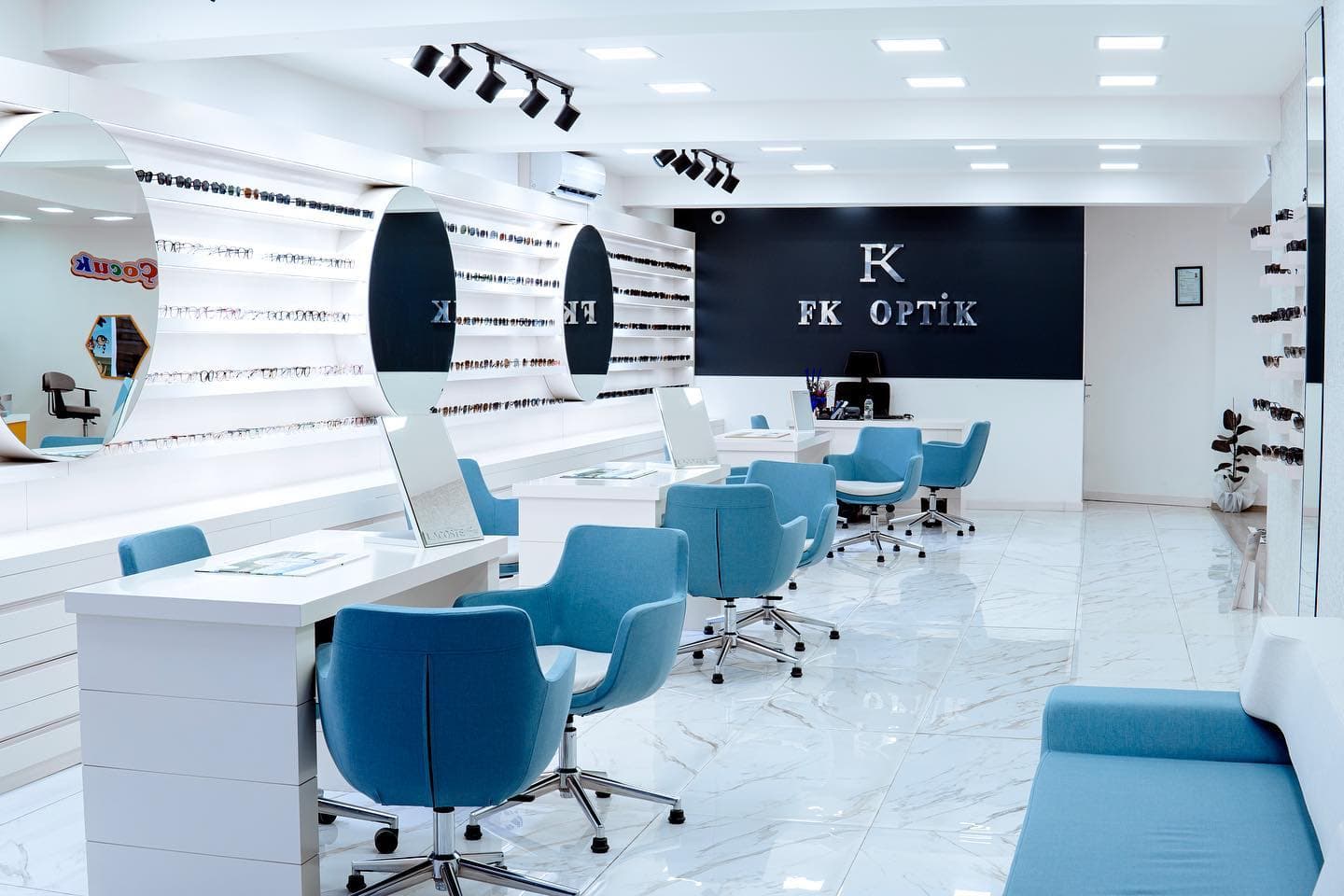 FK OPTİK Mağaza İç Görünüm